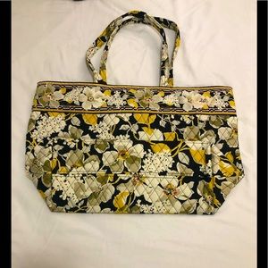 Vera Bradley Dogwood tote